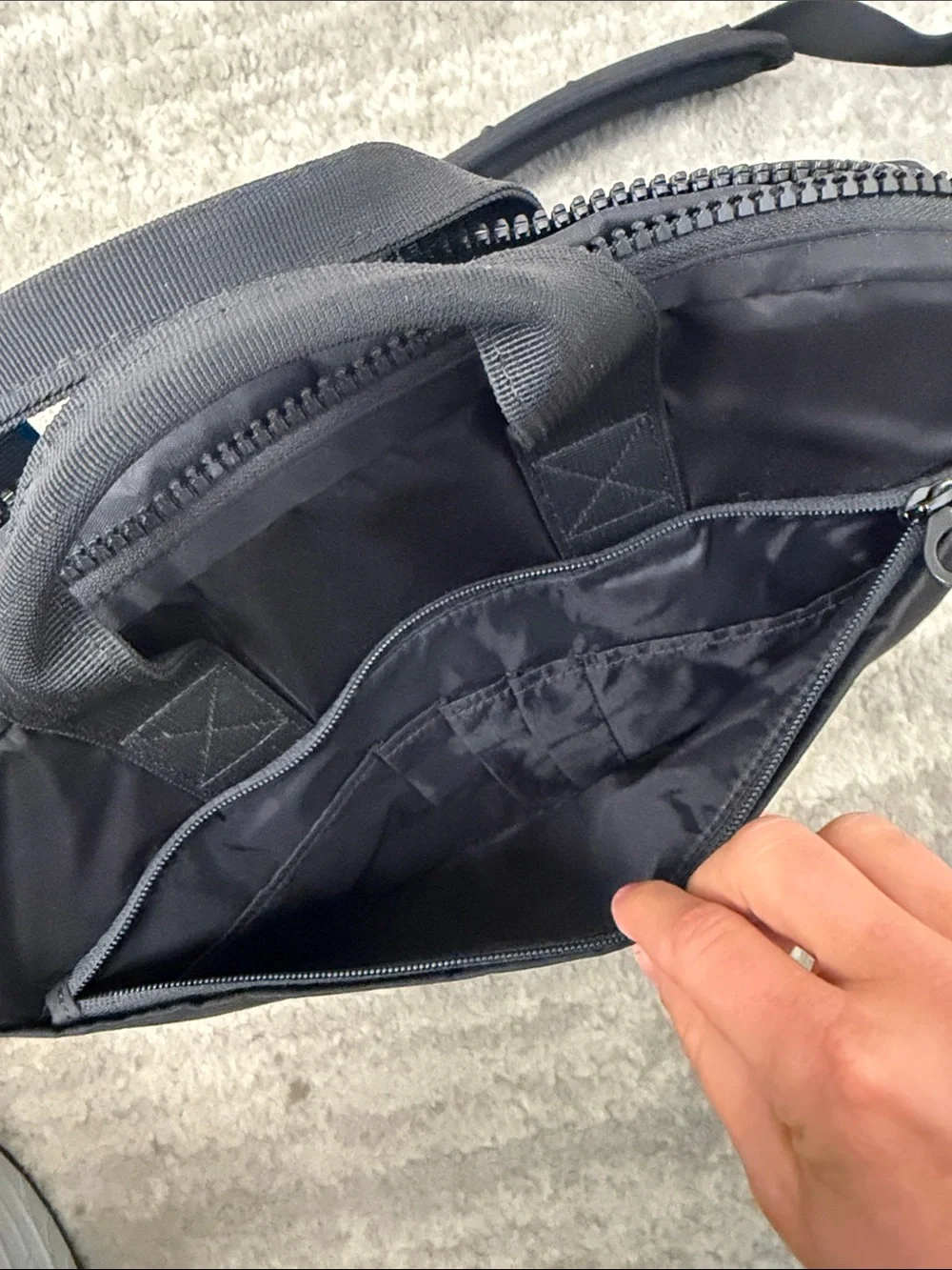 Incase Black Laptop Briefcase with Removable Shoulder Strap